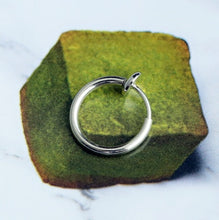 Load image into Gallery viewer, Minimalist - No Pierced Earring